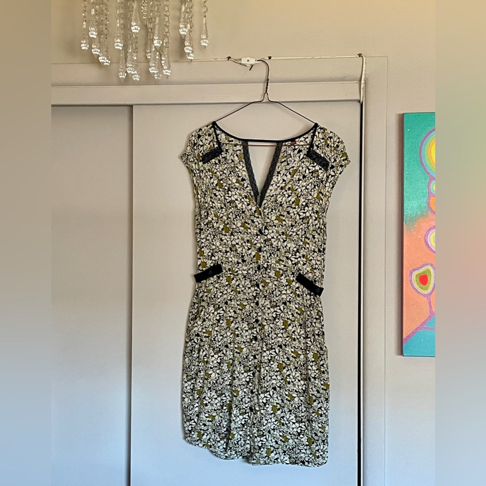 Floral summer dress, size small
